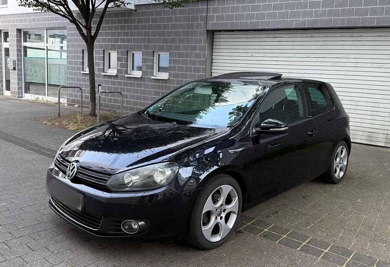 Schwarz Gebraucht 2012 VW Golf VI Style Kleinwagen | 3.850 € (Fairer Preis) - Bild 1/4