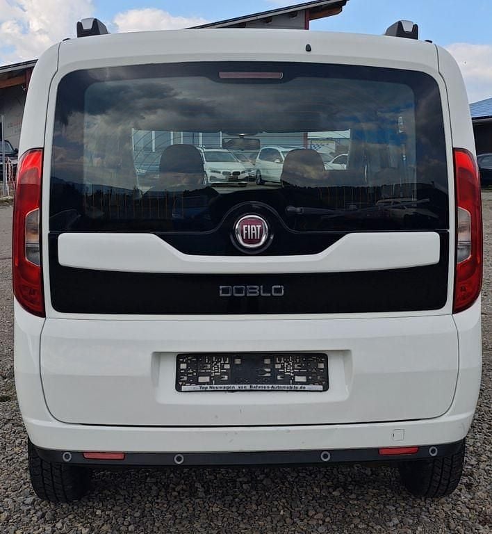Gebraucht Fiat Doblò Pop 95 PS (69 kW) 2016 Weiß Van / Kleinbus