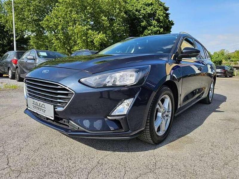 Blau Gebraucht 2021 Ford Focus Kombi | 13.490 € (Superpreis) - Bild 1/4