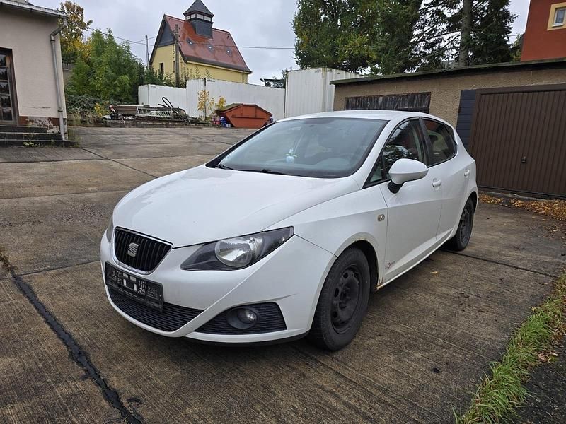 Weiß Gebraucht 2012 Seat Ibiza Copa Kleinwagen | 2.300 € (Superpreis) - Bild 1/4