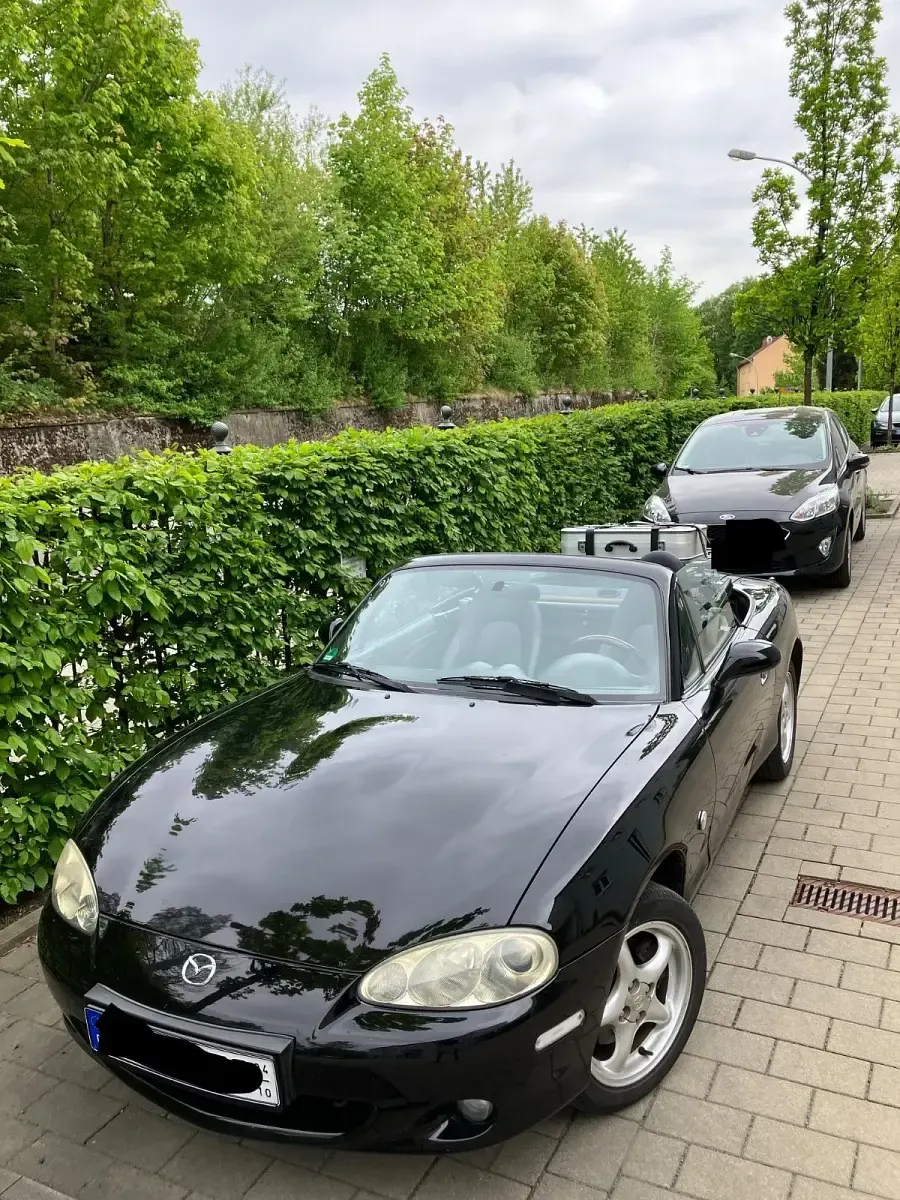 Gebraucht Mazda MX5 110 PS (80 kW) 2003 Schwarz Cabrio