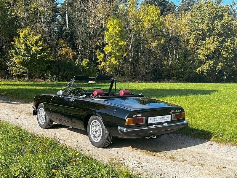 Gebraucht Alfa Romeo Spider Veloce 126 PS (92 kW) 1981 Schwarz Cabrio