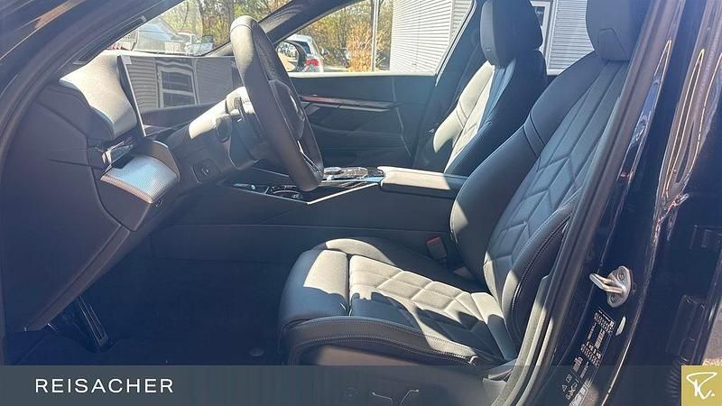 Neu BMW 520 M Sport 197 PS (144 kW) 2026 Grau Limousine