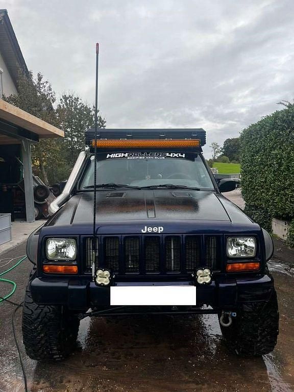 Gebraucht Jeep Cherokee Limited 116 PS (85 kW) 2000 Blau SUV