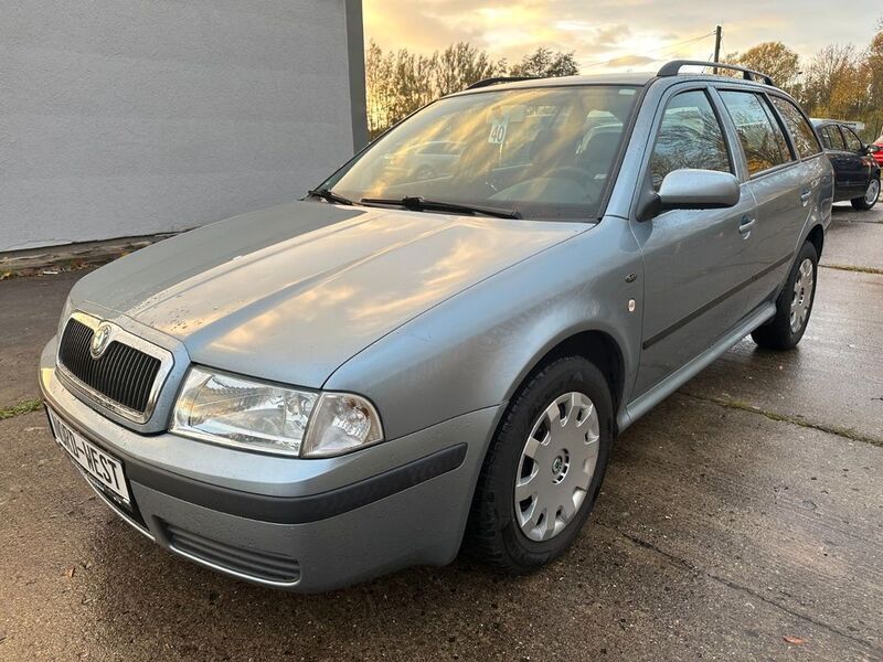 Gebraucht Skoda Octavia Ambiente 102 PS (75 kW) 2003 Grau Kombi