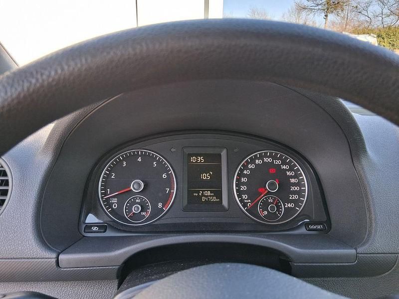 Gebraucht VW Caddy Trendline 105 PS (77 kW) 2011 Braun Van / Kleinbus