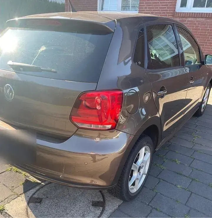 Gebraucht VW Polo 60 PS (44 kW) 2013 Braun Kleinwagen