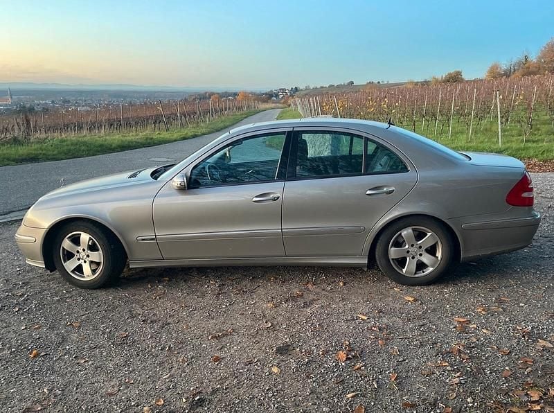 Gebraucht Mercedes E200 Avantgarde 163 PS (119 kW) 2004 Limousine
