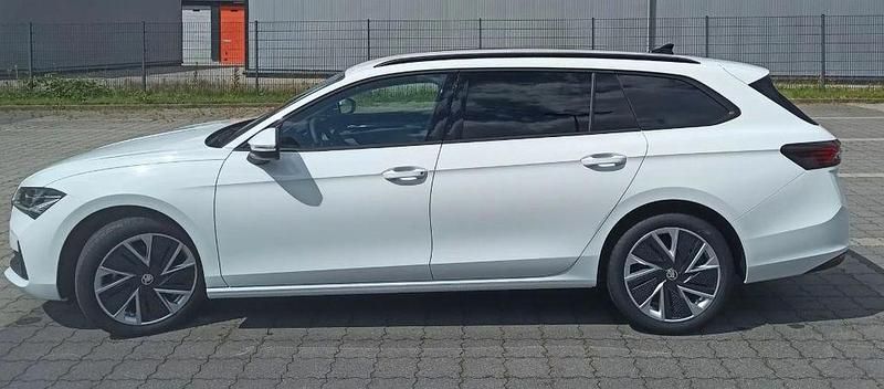 Gebraucht Skoda Superb Selection 150 PS (110 kW) 2024 Kristall weiss Kombi