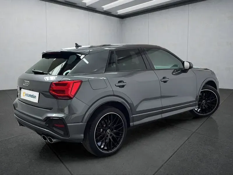 Gebraucht Audi SQ2 300 PS (220 kW) 2024 Grau SUV