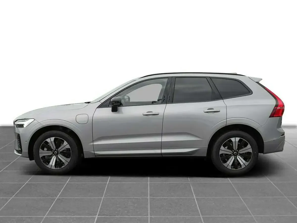 Gebraucht Volvo XC60 Business Edition 455 PS (334 kW) 2024 Silver dawn SUV