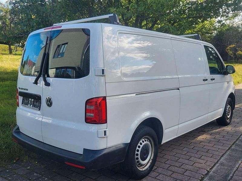 Gebraucht VW Transporter 150 PS (110 kW) 2018 Candyweiß Van