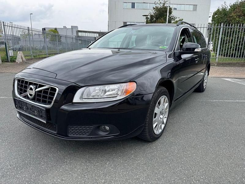 Schwarz Gebraucht 2011 Volvo V70 Kombi | 7.290 € (Superpreis) - Bild 1/4