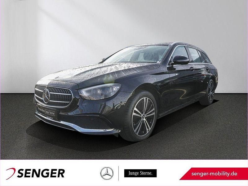 Gebraucht Mercedes E300 Avantgarde 265 PS (194 kW) 2021 Schwarz Limousine