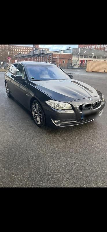 Gebraucht BMW 520 204 PS (150 kW) 2010 Grau Limousine