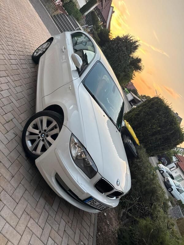 Weiß Gebraucht 2009 BMW 118 Coupé Coupé | 2.450 € (Teuer) - Bild 1/4