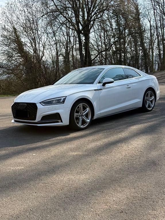 Gebraucht Audi A5 Ambiente 218 PS (160 kW) 2018 Weiß Coupé