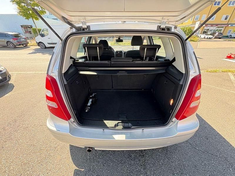 Gebraucht Mercedes A150 95 PS (69 kW) 2006 Silber Kleinwagen