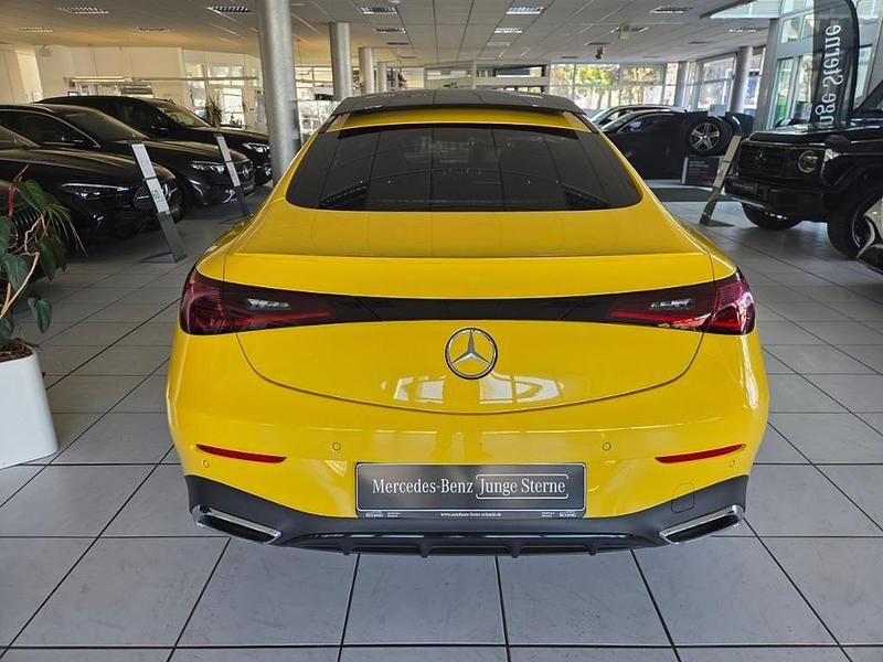 Gebraucht Mercedes 180 AMG line 170 PS (125 kW) 2025 Gelb Limousine