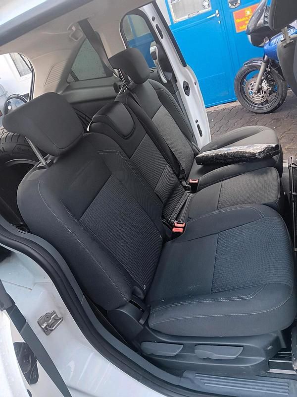 Gebraucht Ford C-MAX 163 PS (119 kW) 2014 Weiß Van / Kleinbus