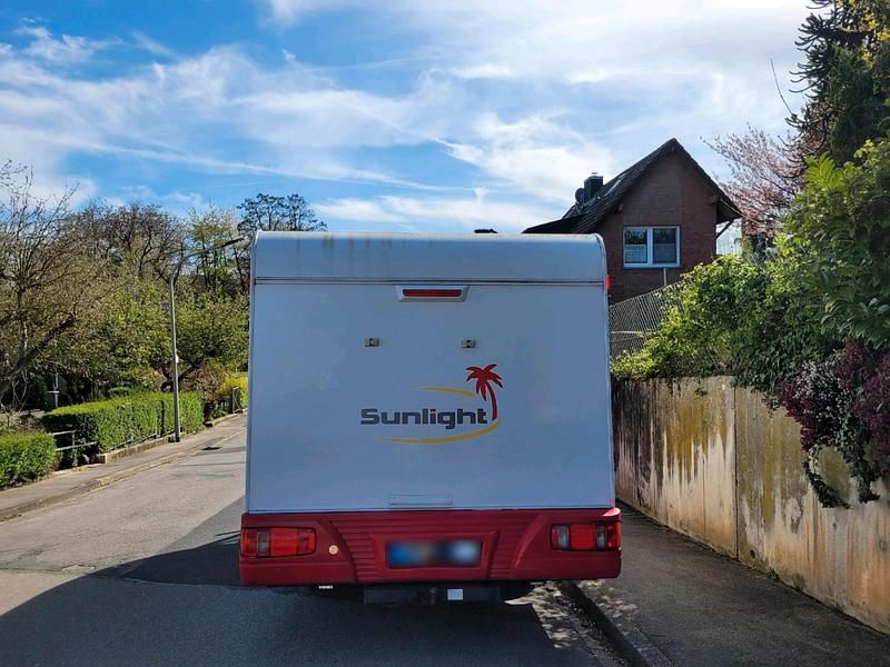 Gebraucht Ford Transit 112 PS (82 kW) 2009 Rot Van