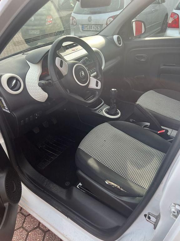 Gebraucht Renault Twingo Life 65 PS (47 kW) 2019 Weiß Kleinwagen