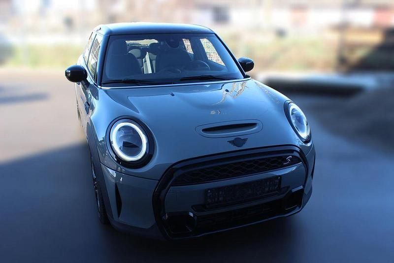 Gebraucht Mini Cooper S 178 PS (130 kW) 2022 Grau Kleinwagen