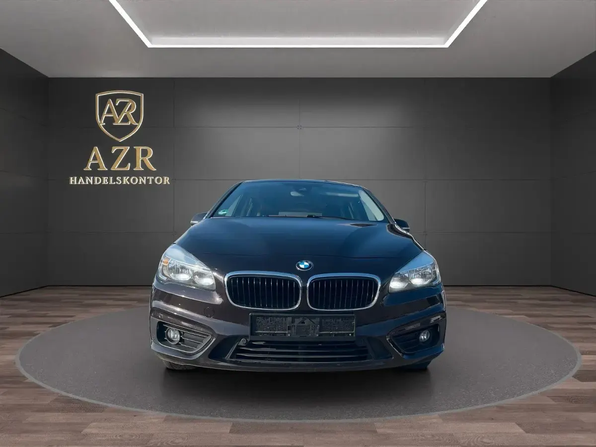 Gebraucht BMW 218 Advantage 150 PS (110 kW) 2016 Braun Kombi