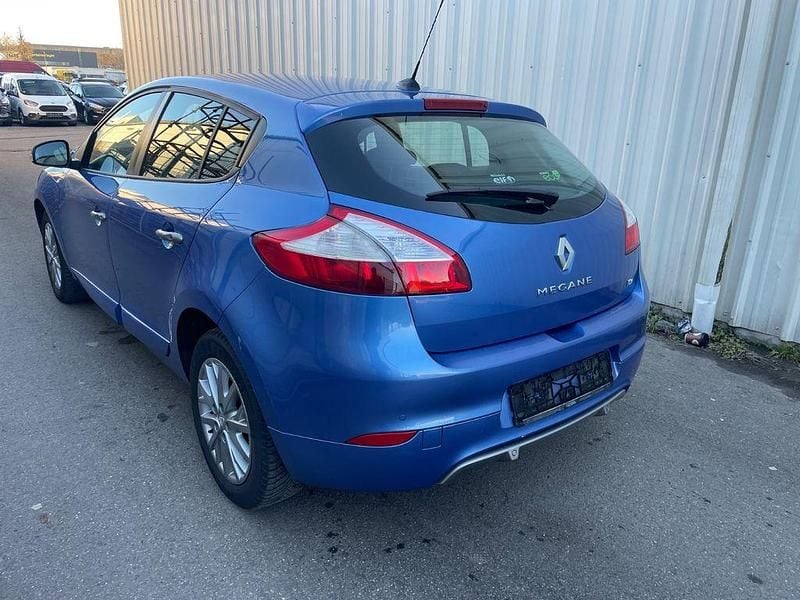 Gebraucht Renault Mégane GT Line Initiale Paris 116 PS (85 kW) 2014 Blau Limousine
