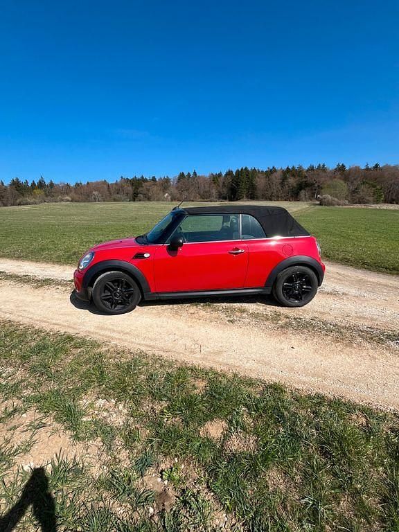 Gebraucht Mini One Cabriolet 98 PS (72 kW) 2015 Rot Cabrio