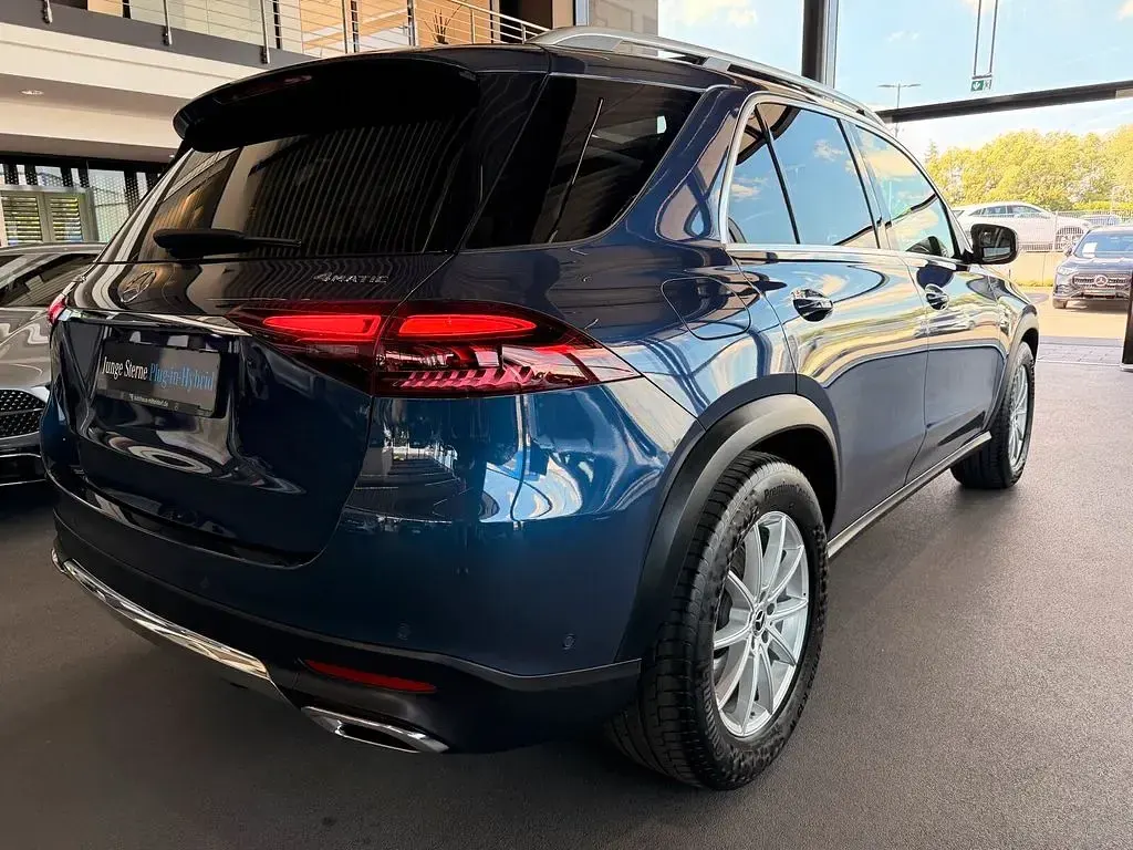 Gebraucht Mercedes GLE350 Advanced 197 PS (144 kW) 2024 Blau SUV