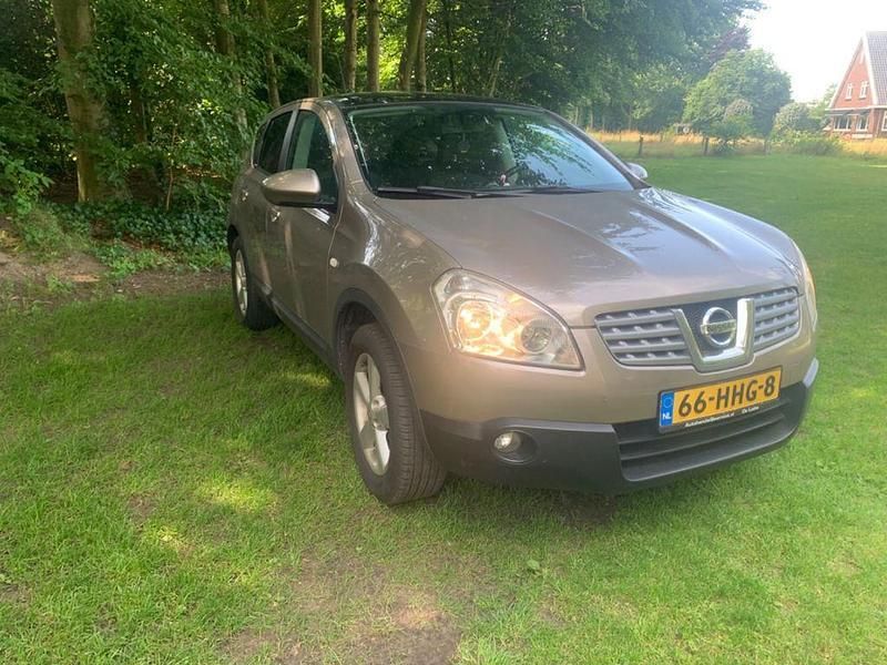 Beige Gebraucht 2009 Nissan Qashqai Acenta SUV | 2.290 € (Superpreis) - Bild 1/4