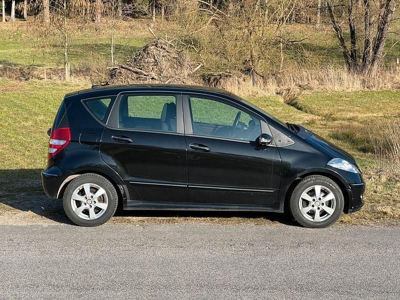 Gebraucht Mercedes A180 Elegance 109 PS (80 kW) 2005 Schwarz Van / Kleinbus