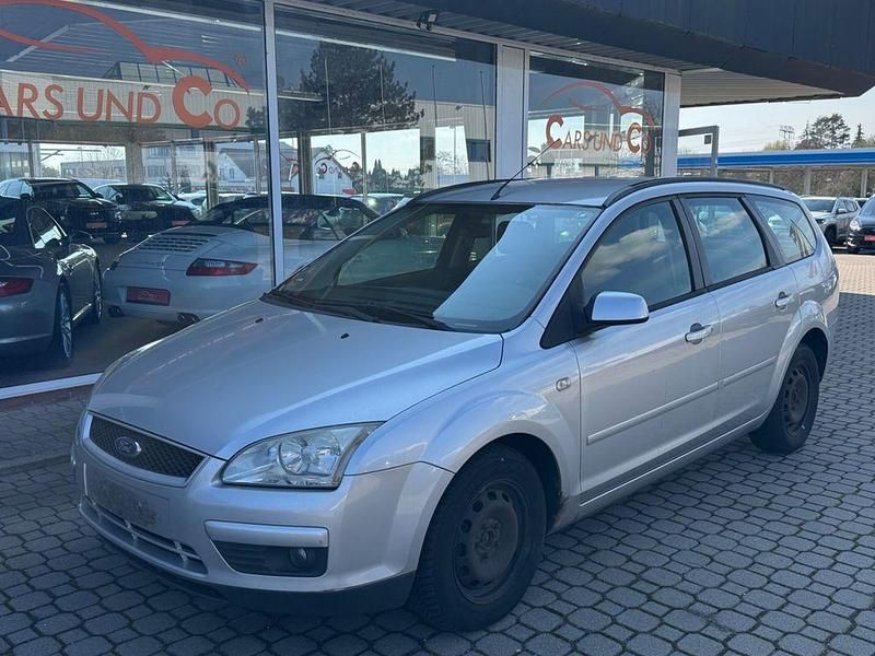 Gebraucht Ford Focus Style 101 PS (74 kW) 2007 Silber Limousine