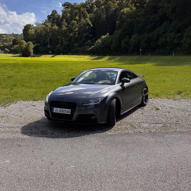 Grau Gebraucht 2014 Audi TT Competition Coupé | 15.500 € (Fairer Preis) - Bild 1/4