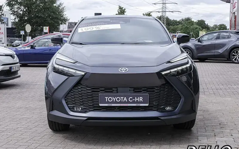 Neu Toyota C-HR Team 140 PS (102 kW) 2025 Grau SUV