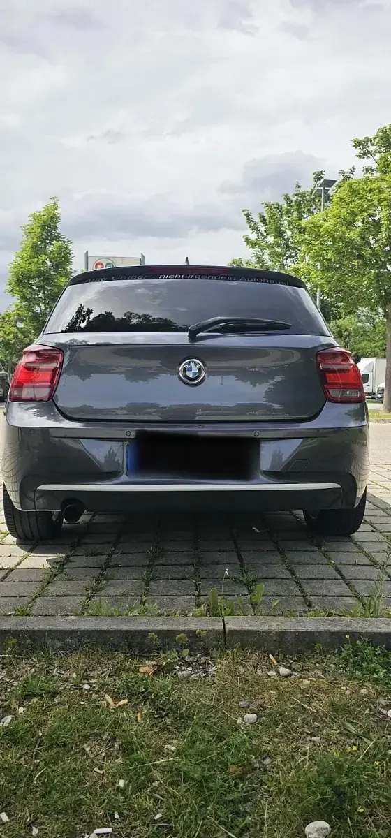 Gebraucht BMW 116 136 PS (100 kW) 2011 Grau Kleinwagen