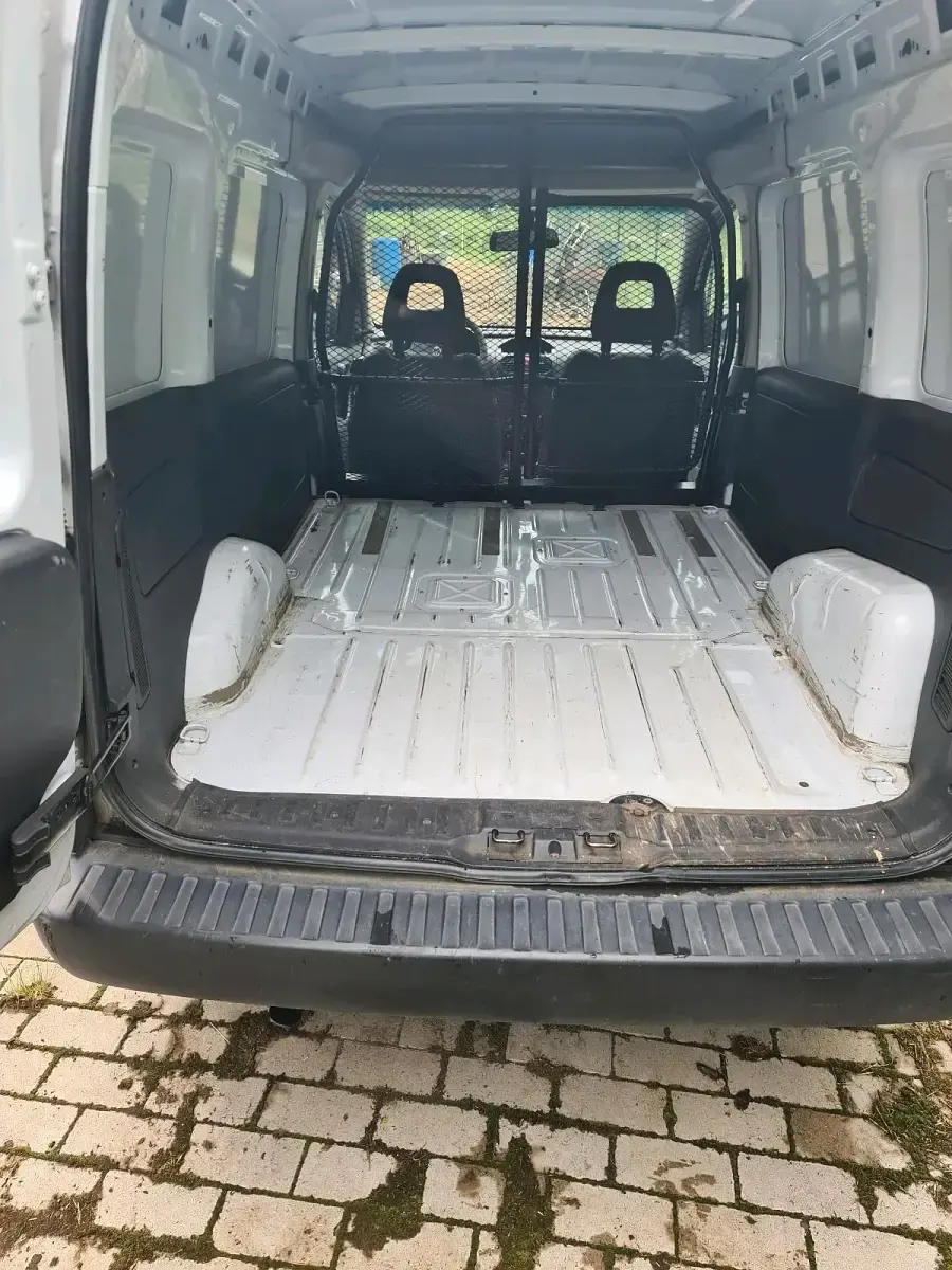 Gebraucht Opel Combo 75 PS (55 kW) 2007 Weiß Van / Kleinbus