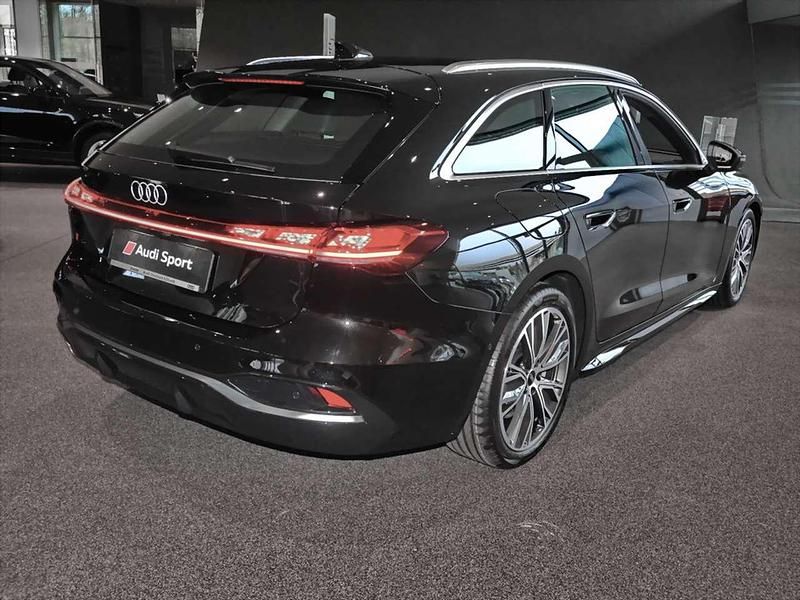 Gebraucht Audi A5 Ambiente 204 PS (150 kW) 2025 Mythosschwarz metallic Coupé