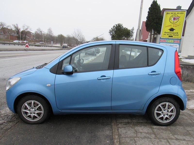 Gebraucht Opel Agila 65 PS (47 kW) 2009 Blau Kleinwagen