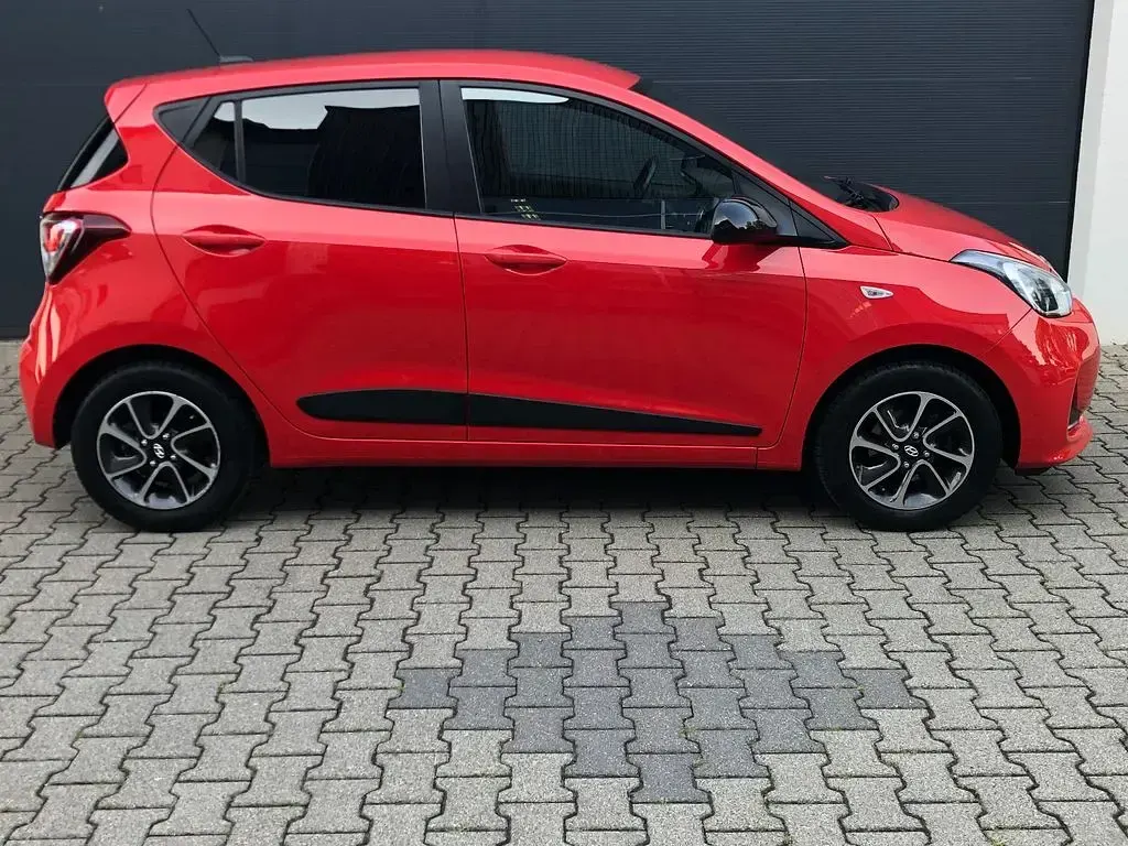 Gebraucht Hyundai i10 Passion 67 PS (49 kW) 2019 Rot Kleinwagen
