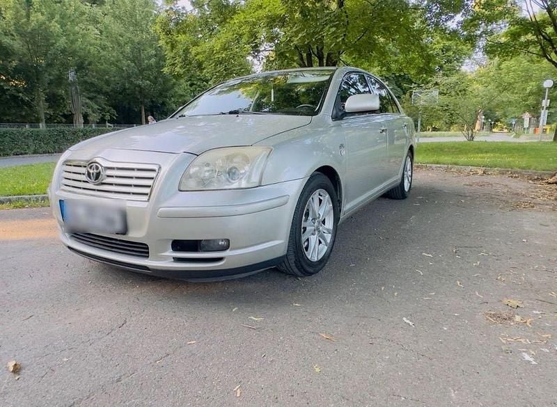 Silber Gebraucht 2005 Toyota Avensis Executive Limousine | 2.400 € (Fairer Preis) - Bild 1/4