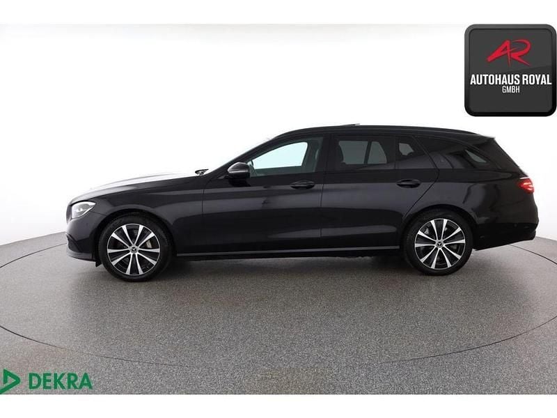 Gebraucht Mercedes E300 Exclusive 306 PS (225 kW) 2022 Schwarz Kombi