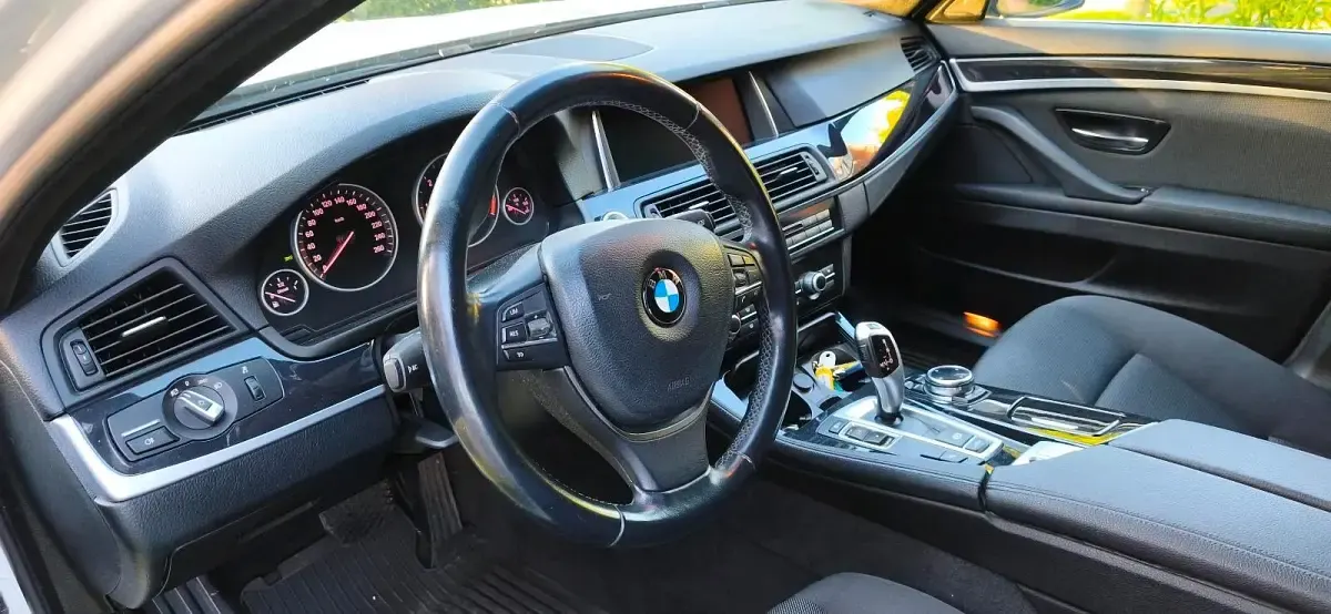 Gebraucht BMW 520 180 PS (132 kW) 2014 Weiß Kombi