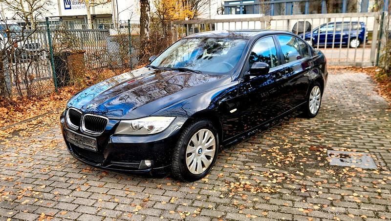 Schwarz Gebraucht 2010 BMW 318 Limousine | 2.350 € (Superpreis) - Bild 1/4