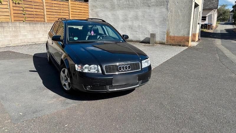 Gebraucht 2001 Audi A4 Kombi | 1.999 € (Guter Preis) - Bild 1/4