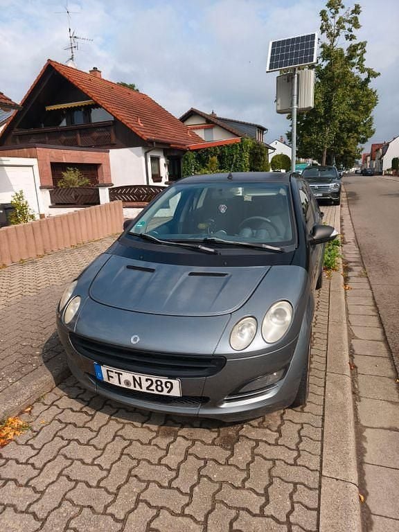 Schwarz Gebraucht 2004 Smart ForFour Pulse Limousine | 750 € (Superpreis) - Bild 1/4