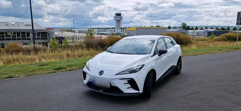 Weiß Gebraucht 2022 MG MG4 EV Kleinwagen | 18.499 € (Fairer Preis) - Bild 1/4