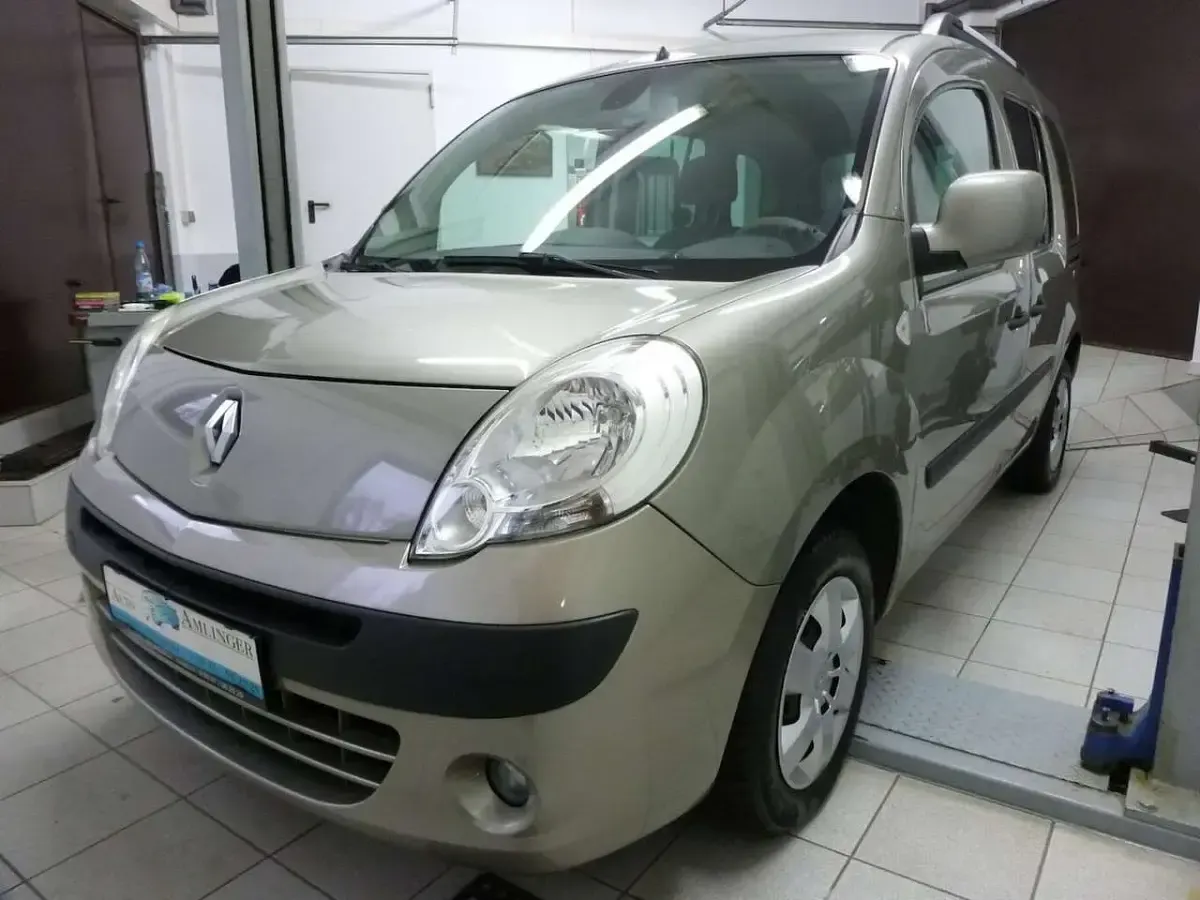 Occasion Renault Kangoo Privilege 87 ch (63 kW) 2009 Beige Monospace