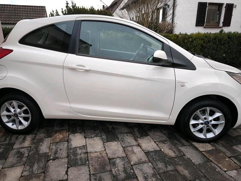 Gebraucht Ford Ka 69 PS (50 kW) 2014 Weiß Kleinwagen